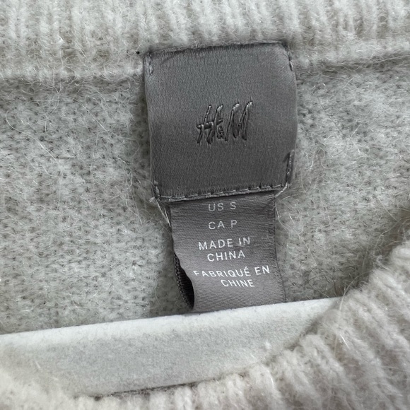 Fuzzy Cream Sweater - Picture 2 of 2